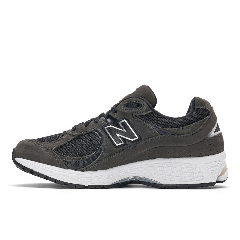 ★New Balance ML2002RB BLACK★ New Balance Men 2002 Raven Sneakers(ML2002RB)